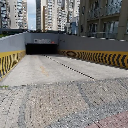 Beylikduzu Huzurlu Aile Yasam Sitesi Ful Donanimli Ev *