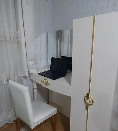Beylikduzu Huzurlu Aile Yasam Sitesi Ful Donanimli Ev דירה