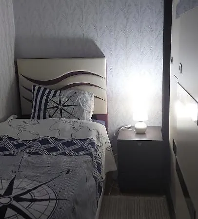 דירה Beylikduzu Huzurlu Aile Yasam Sitesi Ful Donanimli Ev *