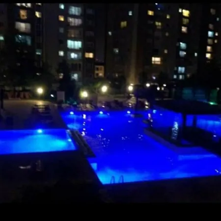 公寓 Beylikduzu Huzurlu Aile Yasam Sitesi Ful Donanimli Ev 伊斯坦布尔