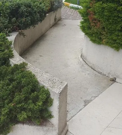 Beylikduzu Huzurlu Aile Yasam Sitesi Ful Donanimli Ev *